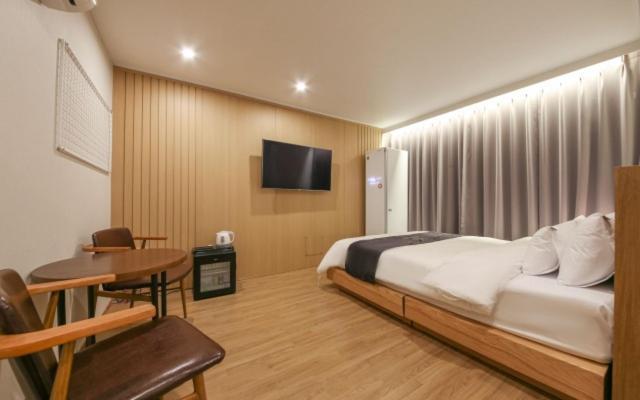 Gwangju Divine Hotel غوانغجو الغرفة الصورة